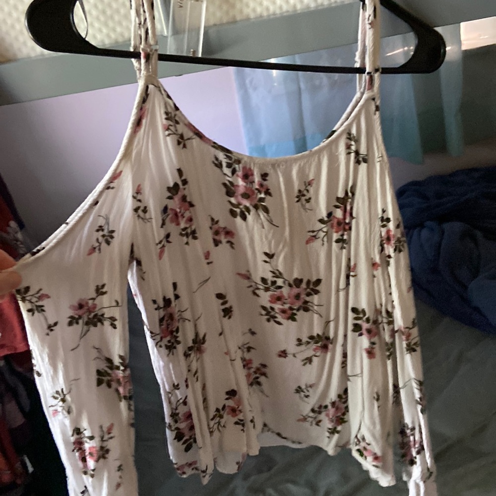 American eagle shirt medium